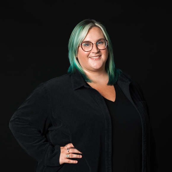 Meet your Posher, Jillian - Picture 1 of 1